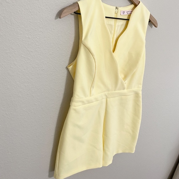 Miss Selfridge Petite Scalloped Wrap Front Romper - Picture 6 of 9